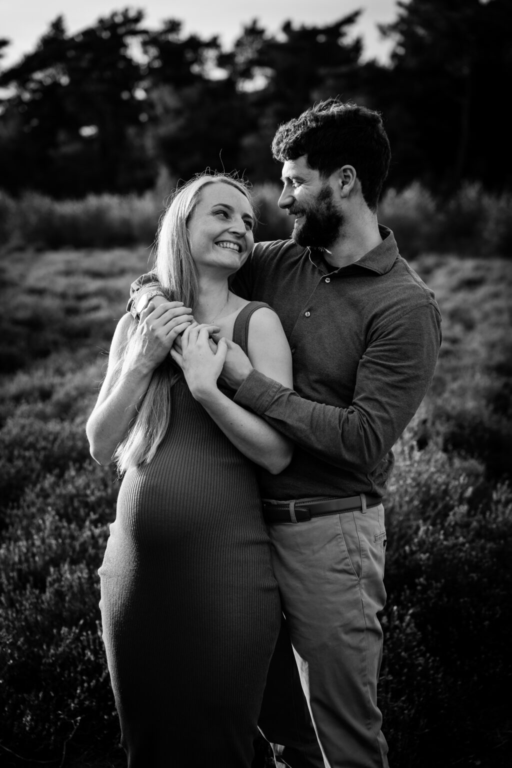 Zwangerschap fotoshoot buiten