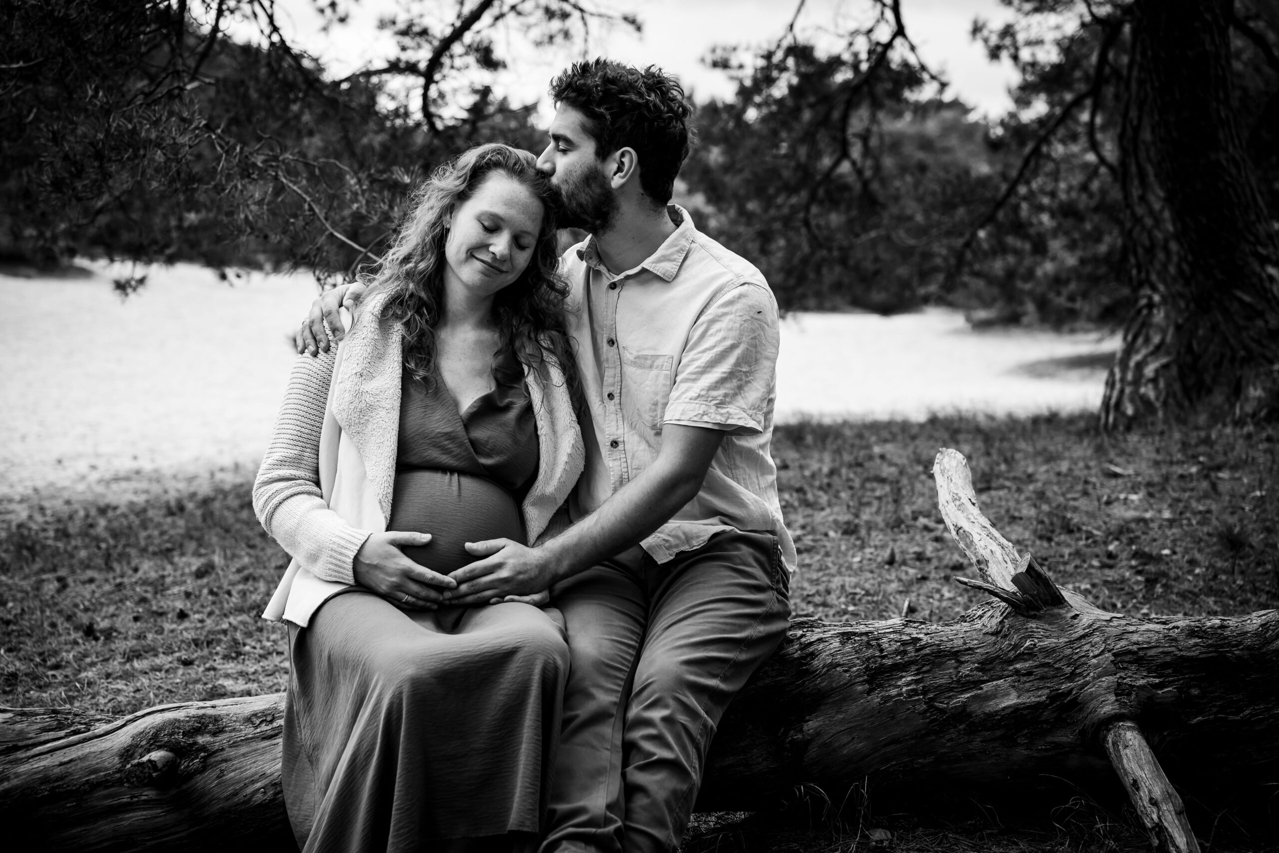 Zwangerschapsshoot Utrecht Buiten bos